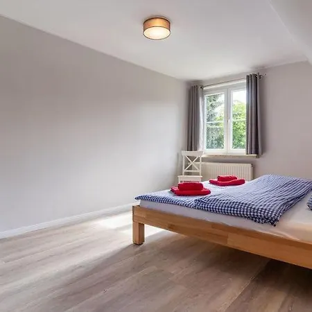 Von Ahrentschildt - Bahnhofstrasse 5 * Sankt Peter-Ording