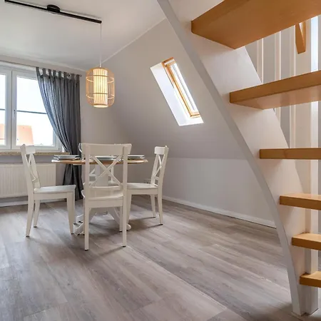 Von Ahrentschildt - Bahnhofstrasse 5