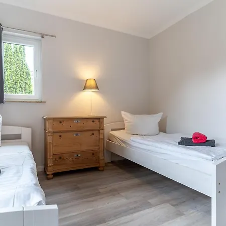 Von Ahrentschildt - Bahnhofstrasse 5 * 장크트 피터 오르딩