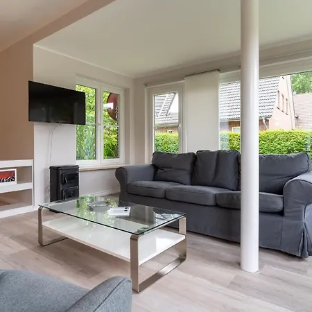 Von Ahrentschildt - Bahnhofstrasse 5 *