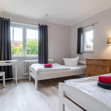 Von Ahrentschildt - Bahnhofstrasse 5 Sankt Peter-Ording