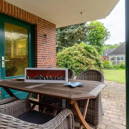 Von Ahrentschildt - Bahnhofstrasse 5 Apartman *