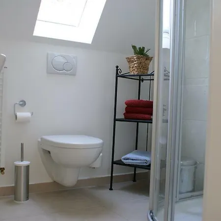 Von Ahrentschildt - Bahnhofstrasse 5 *